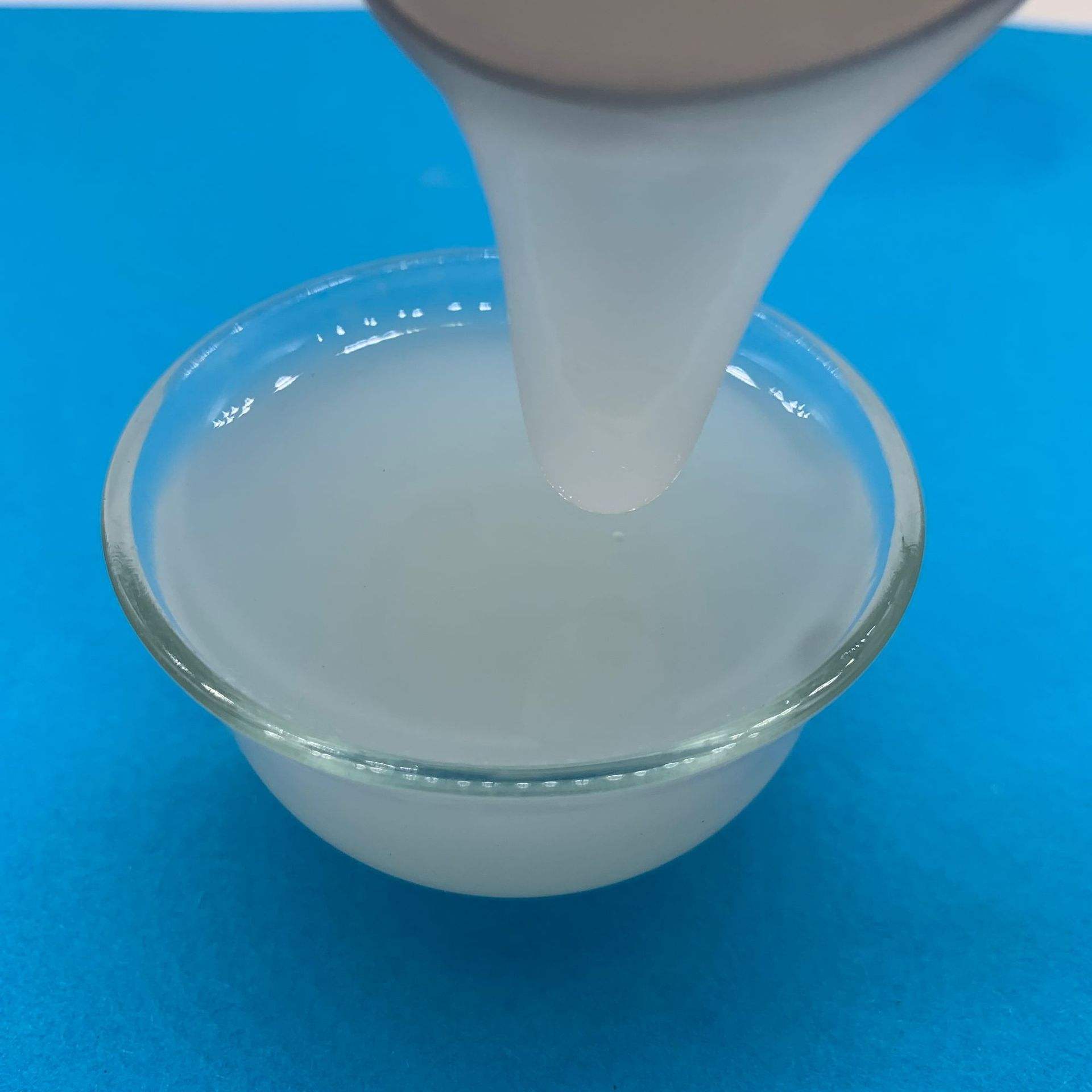 水性工業(yè)漆增稠劑